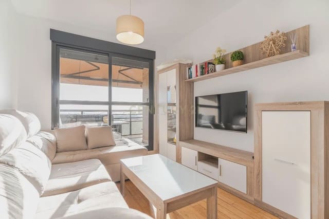 2 soveværelse Penthouse til salg i Poligono Cartuja - La Paz, Granada by med swimmingpool garage - € 217.000 (Ref: 9937383)