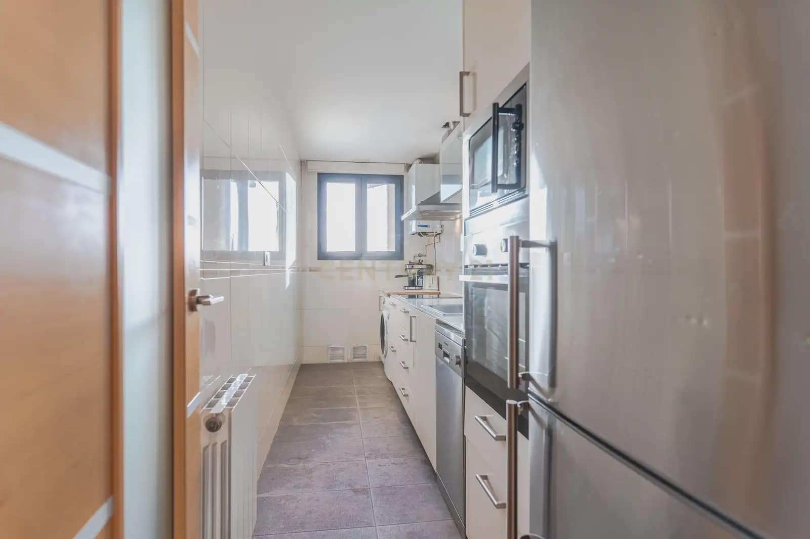 2 soveværelse Penthouse til salg i Granada by med swimmingpool garage - € 217.000 (Ref: 9937383)
