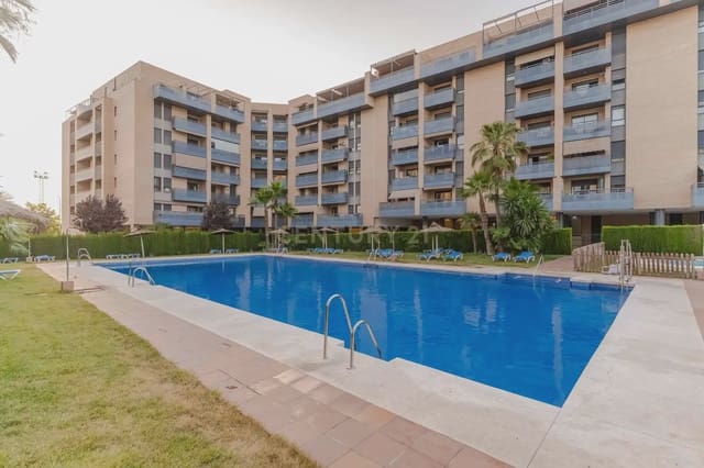 2 soveværelse Penthouse til salg i Poligono Cartuja - La Paz, Granada by med swimmingpool garage - € 217.000 (Ref: 9937383)