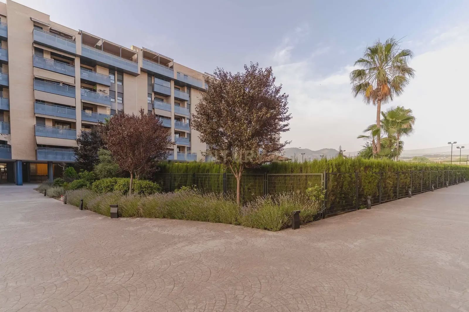 2 soveværelse Penthouse til salg i Granada by med swimmingpool garage - € 217.000 (Ref: 9937383)
