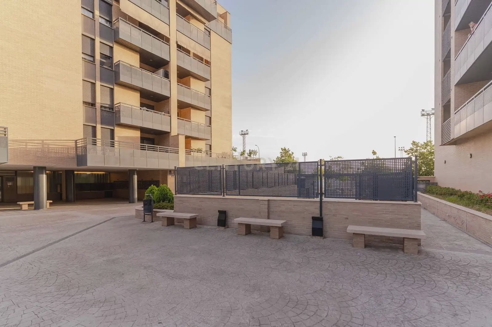 2 soveværelse Penthouse til salg i Granada by med swimmingpool garage - € 217.000 (Ref: 9937383)