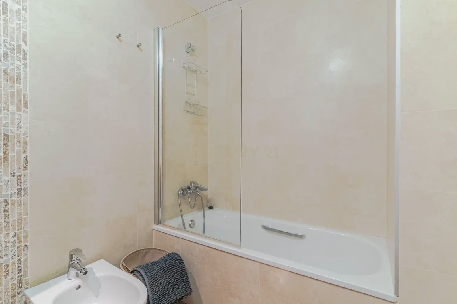 2 soveværelse Lejlighed til salg i Motril med swimmingpool garage - € 339.000 (Ref: 9938583)