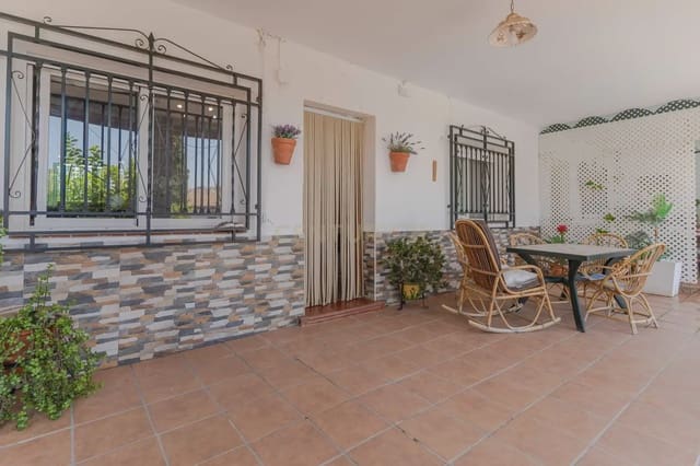 4 soveværelse Lejlighed til salg i Monachil med swimmingpool - € 229.000 (Ref: 9944719)