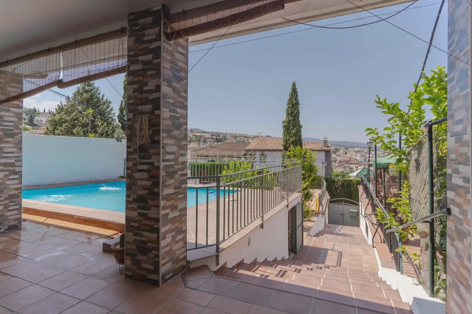 4 soveværelse Lejlighed til salg i Monachil med swimmingpool - € 229.000 (Ref: 9944719)
