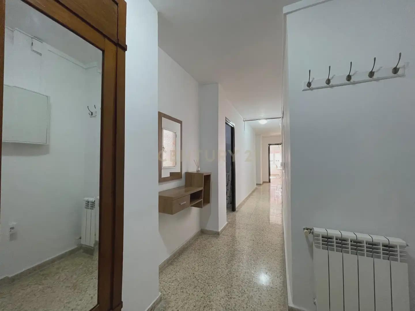 4 soverom Leilighet til leie i Granada by - € 1 250 (Ref: 9946622)