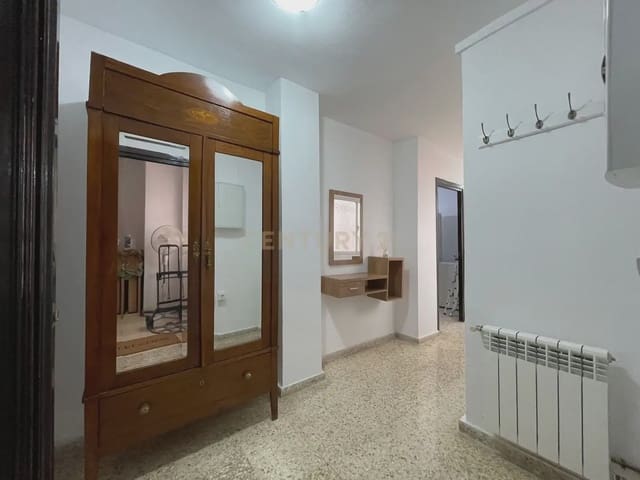 4 soverom Leilighet til leie i Camino de Ronda - Rosaleda, Granada by - € 1 250 (Ref: 9946622)