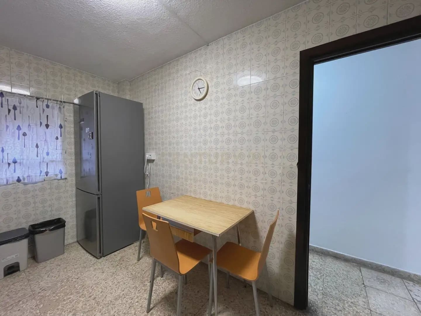 4 soverom Leilighet til leie i Granada by - € 1 250 (Ref: 9946622)