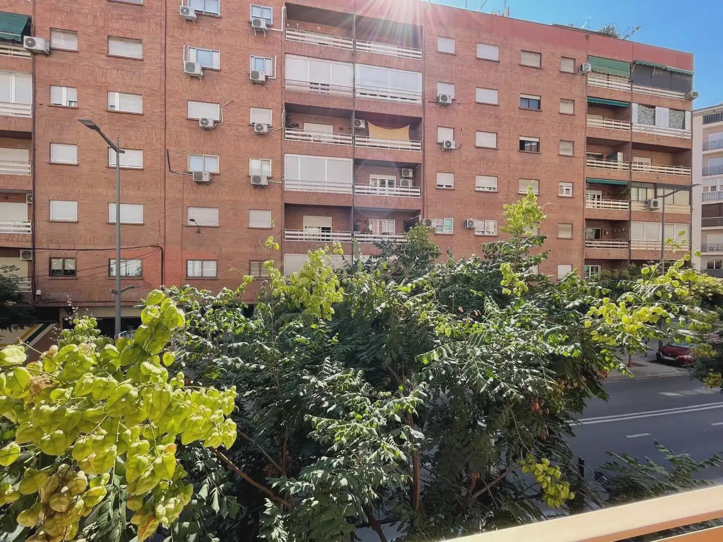 4 soverom Leilighet til leie i Granada by - € 1 250 (Ref: 9946622)