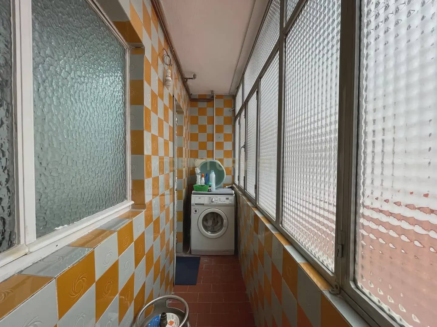4 soverom Leilighet til leie i Granada by - € 1 250 (Ref: 9946622)