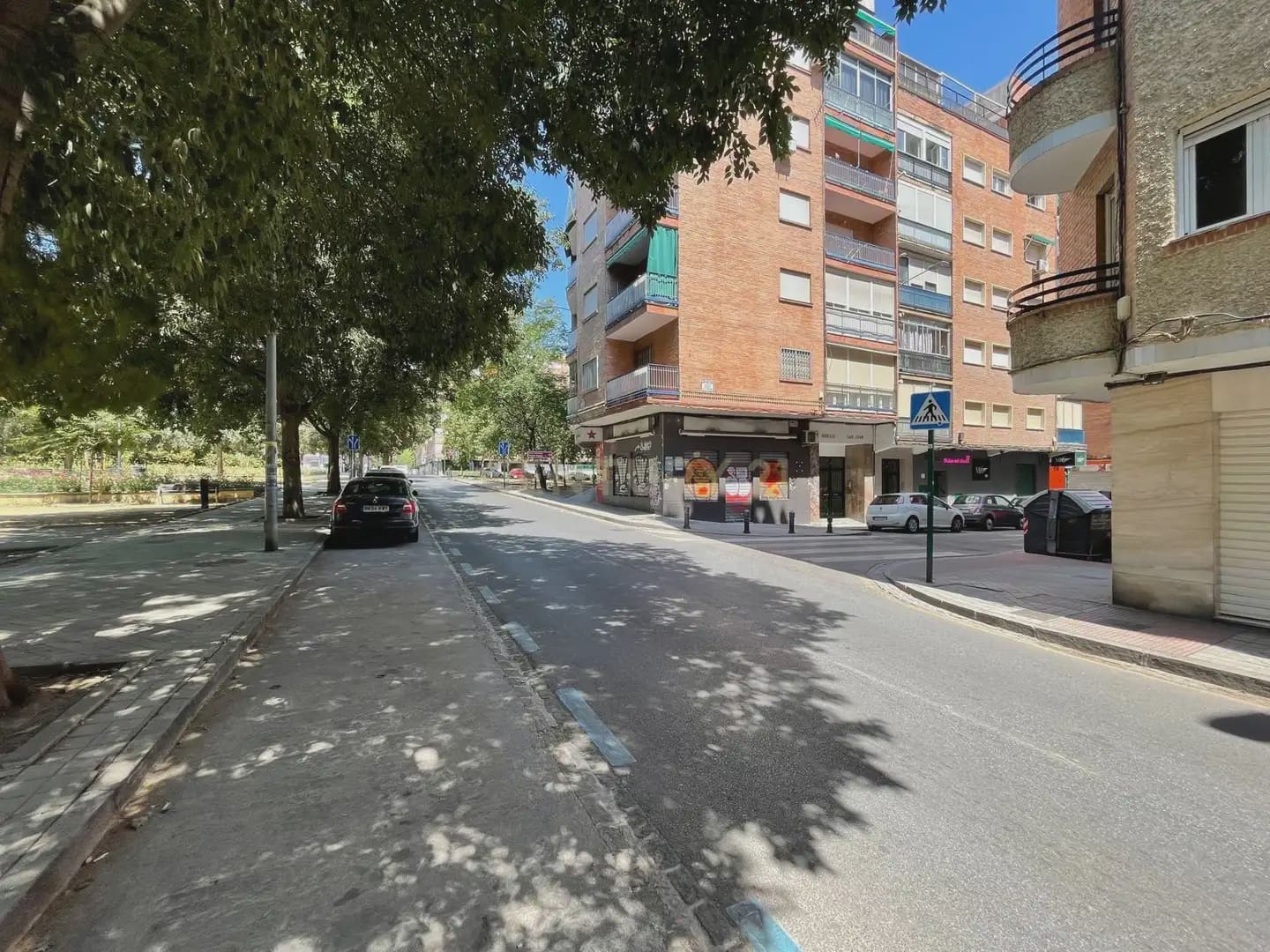 4 soverom Leilighet til leie i Granada by - € 1 250 (Ref: 9946622)
