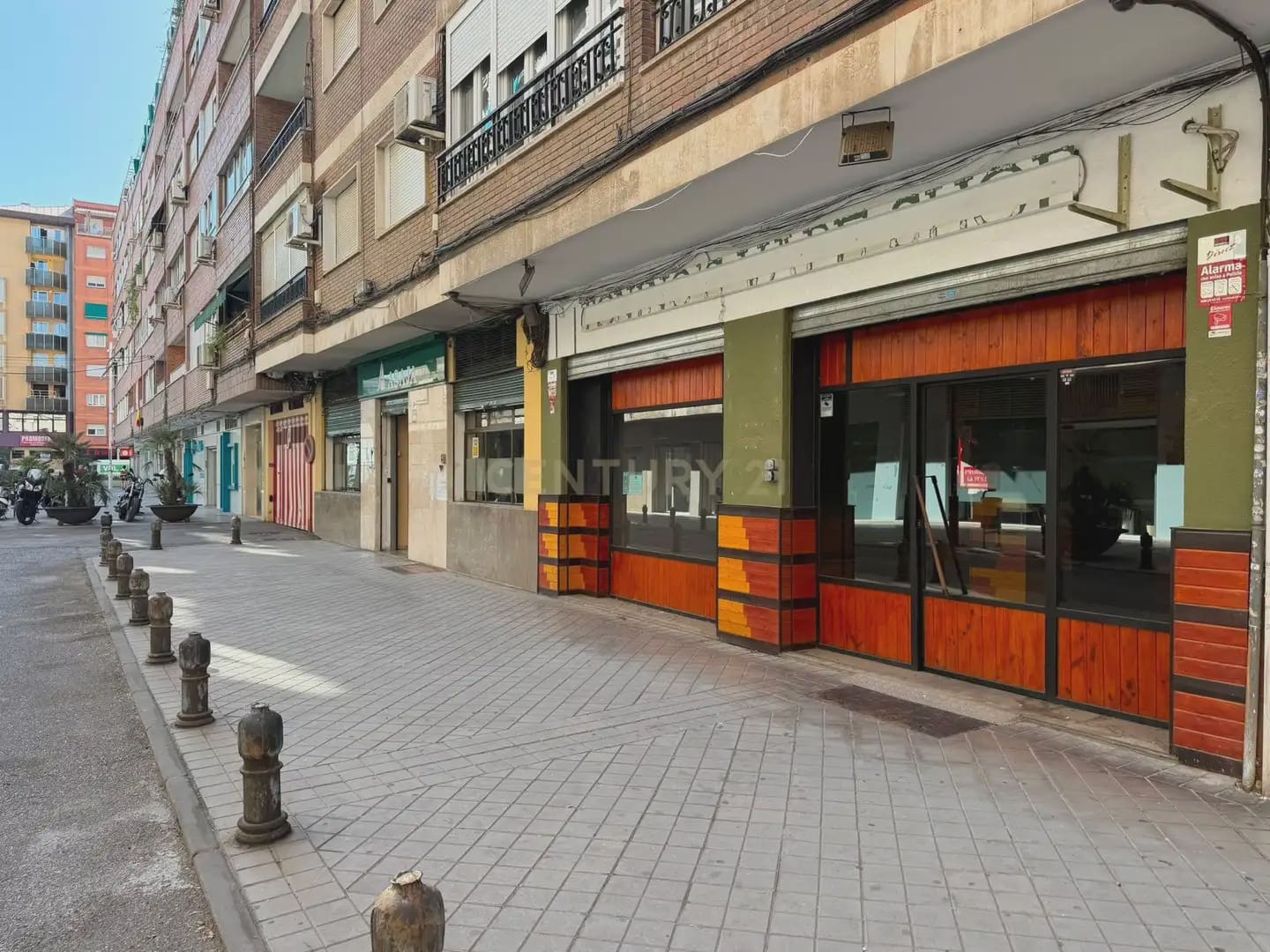 Commercieel te huur in Granada stad - € 1.000 (Ref: 9953249)