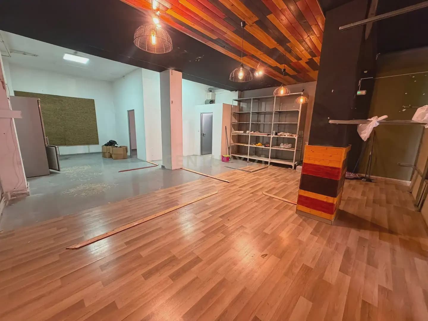 Commercieel te huur in Granada stad - € 1.000 (Ref: 9953249)