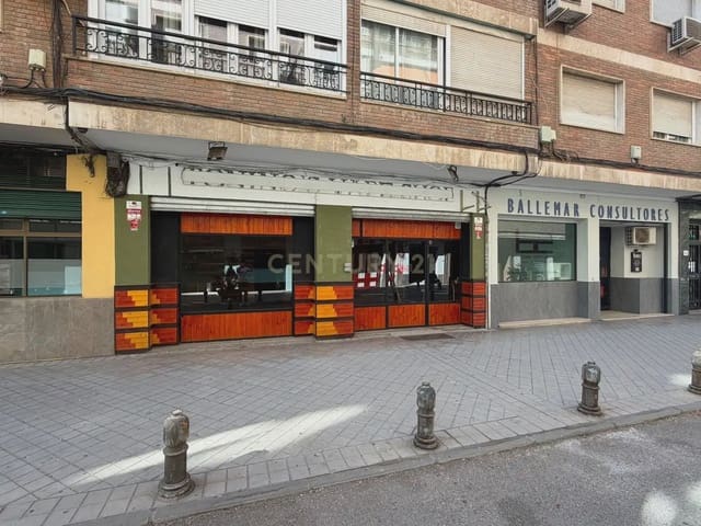 Commercieel te huur in Camino de Ronda - Rosaleda, Granada stad - € 1.000 (Ref: 9953249)