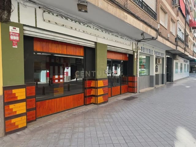 Commercieel te huur in Camino de Ronda - Rosaleda, Granada stad - € 1.000 (Ref: 9953249)