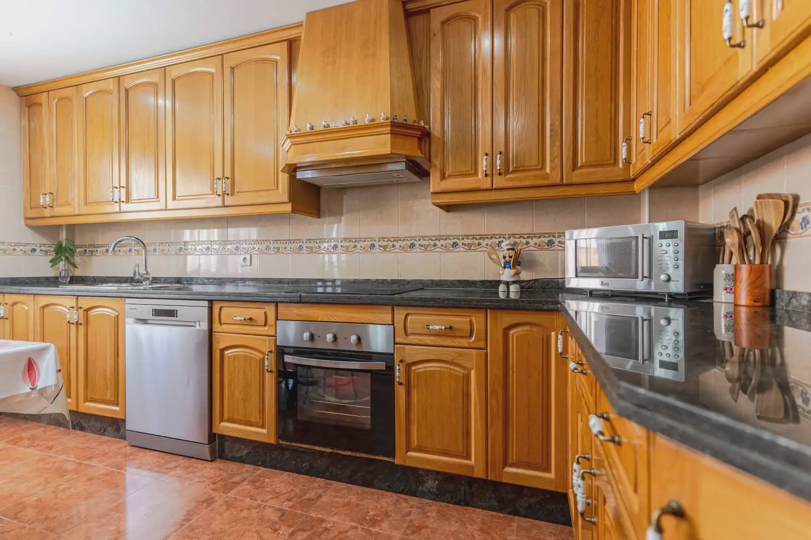 3 soverom Hus til salgs i Churriana de la Vega med svømmebasseng - € 360 000 (Ref: 9956341)