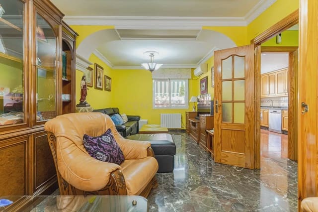 3 soveværelse Byhus til salg i Churriana de la Vega med swimmingpool - € 360.000 (Ref: 9956341)