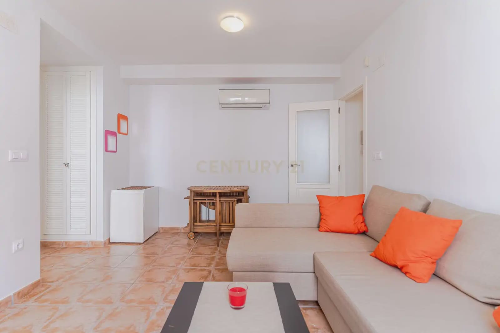 1 bedroom Apartment for sale in Velez de Benaudalla with pool - € 115,000 (Ref: 9965567)