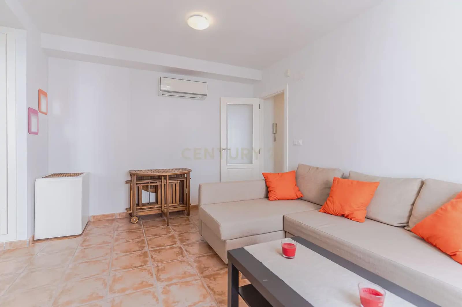 1 bedroom Apartment for sale in Velez de Benaudalla with pool - € 115,000 (Ref: 9965567)