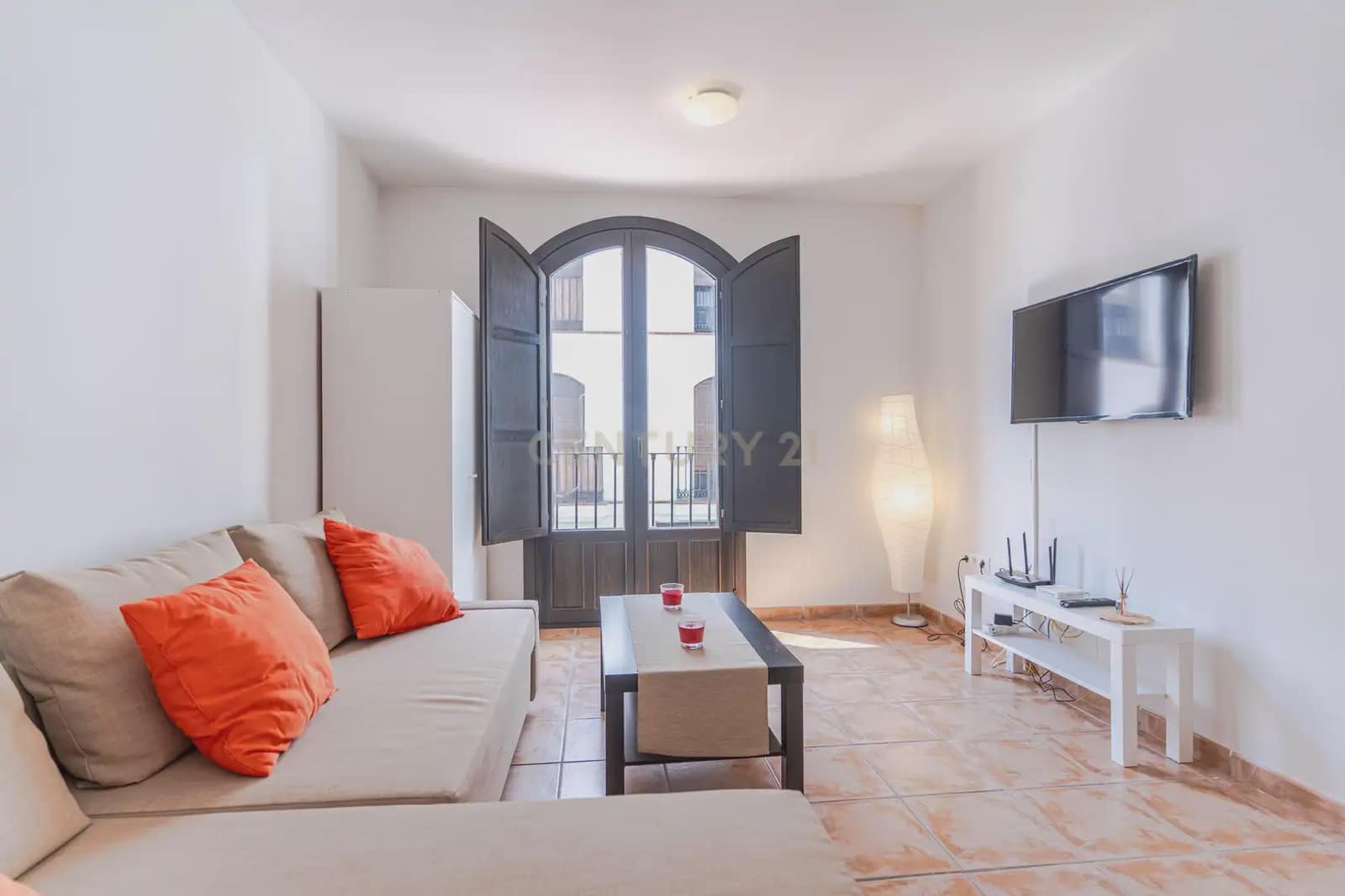 1 bedroom Apartment for sale in Velez de Benaudalla with pool - € 115,000 (Ref: 9965567)