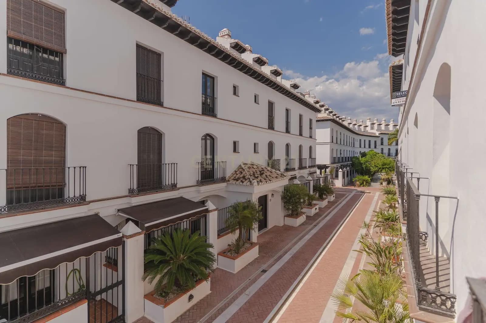 1 bedroom Apartment for sale in Velez de Benaudalla with pool - € 115,000 (Ref: 9965567)