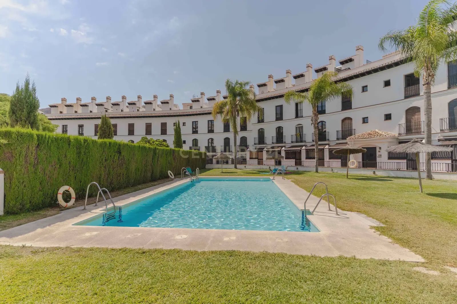 1 bedroom Apartment for sale in Velez de Benaudalla with pool - € 115,000 (Ref: 9965567)
