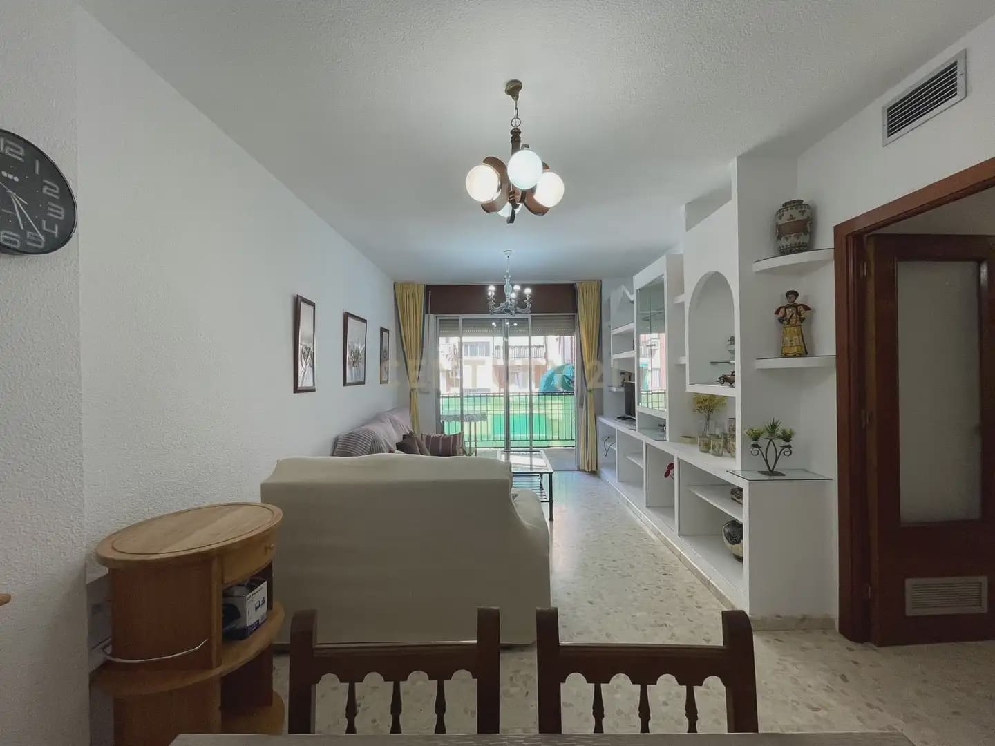 4 sovrum Lägenhet att hyra i Granada stad - 705 € (Ref: 9965813)