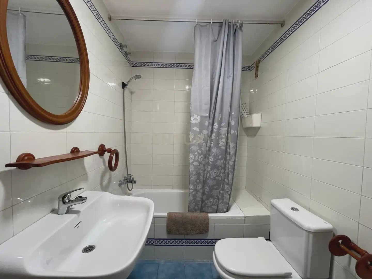 4 sovrum Lägenhet att hyra i Granada stad - 705 € (Ref: 9965813)