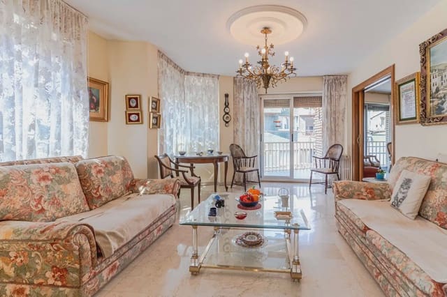 5 soverom Leilighet til salgs i Centro - Sagrario, Granada by - € 625 000 (Ref: 9965816)