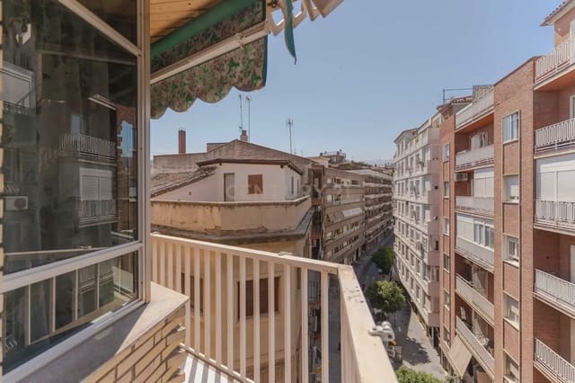 5 soverom Leilighet til salgs i Centro - Sagrario, Granada by - € 625 000 (Ref: 9965816)