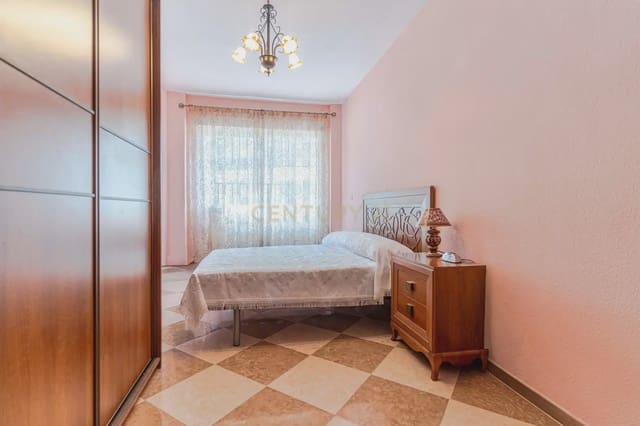 5 soveværelse Byhus til salg i Pinos Puente - € 190.000 (Ref: 9971756)
