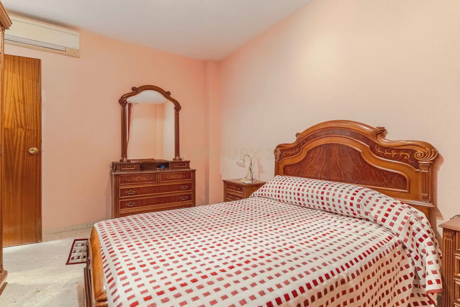 5 soveværelse Byhus til salg i Pinos Puente - € 190.000 (Ref: 9971756)