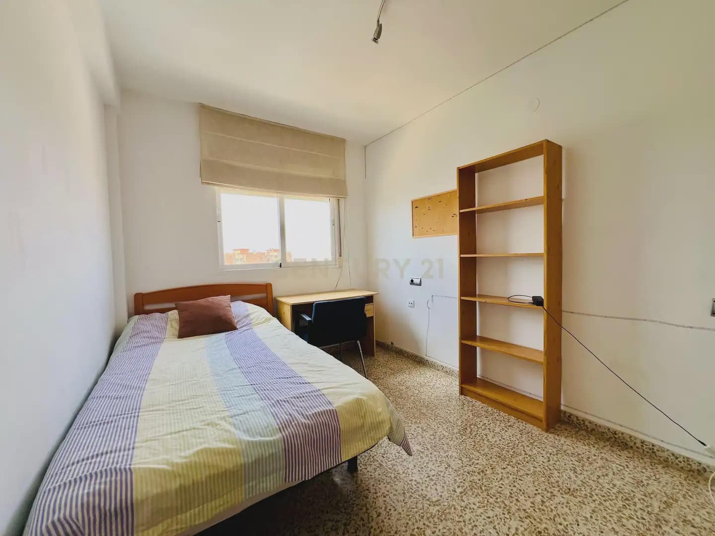 3 camera da letto Appartamento da affittare in Granada citta - 900 € (Rif: 9973999)
