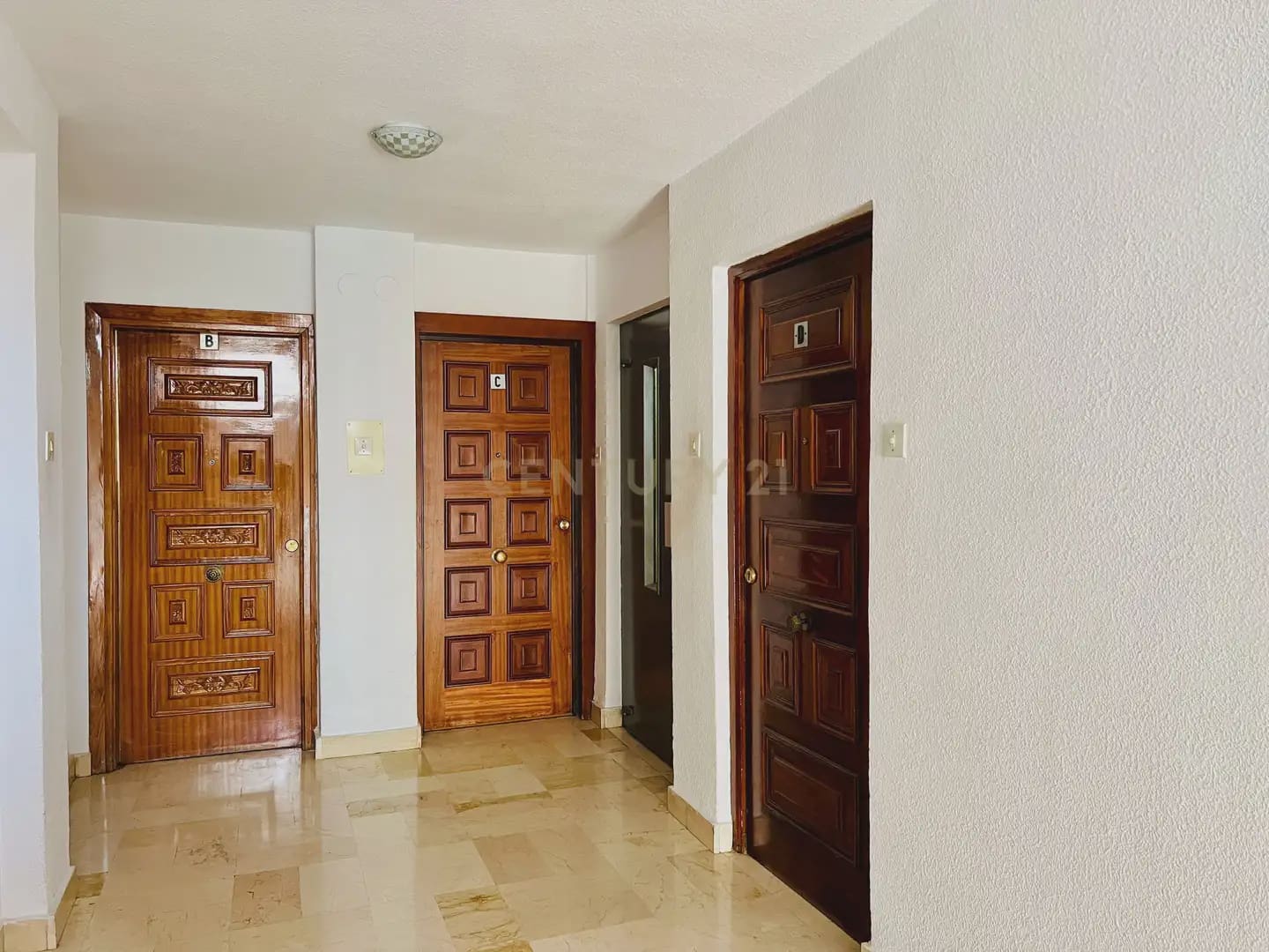 3 camera da letto Appartamento da affittare in Granada citta - 900 € (Rif: 9973999)