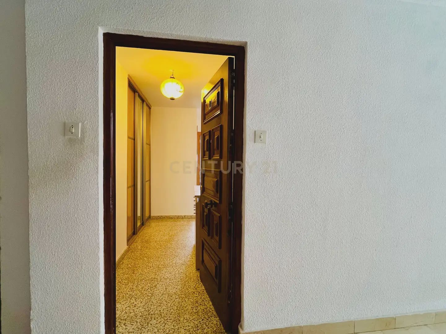 3 camera da letto Appartamento da affittare in Granada citta - 900 € (Rif: 9973999)