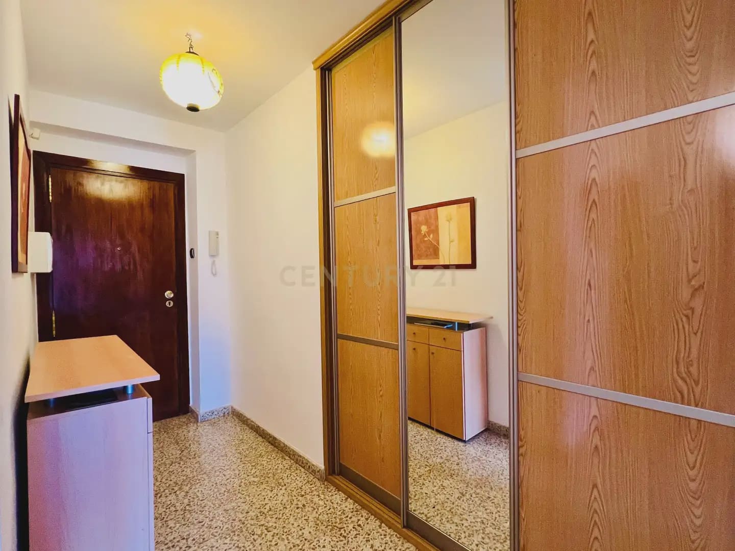 3 camera da letto Appartamento da affittare in Granada citta - 900 € (Rif: 9973999)