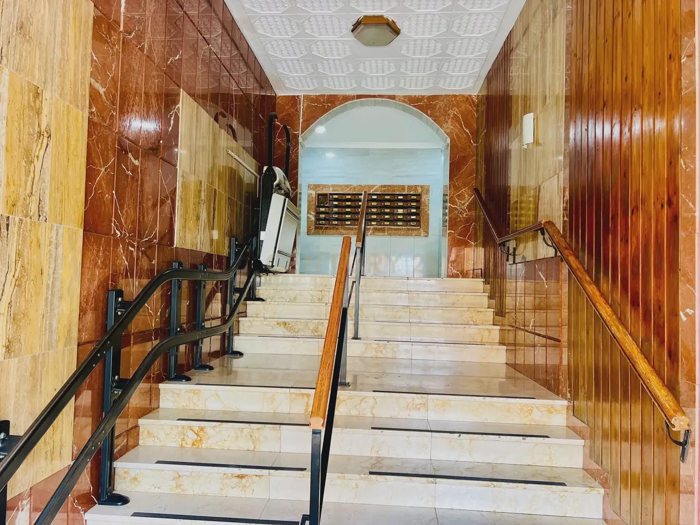 3 camera da letto Appartamento da affittare in Granada citta - 900 € (Rif: 9973999)