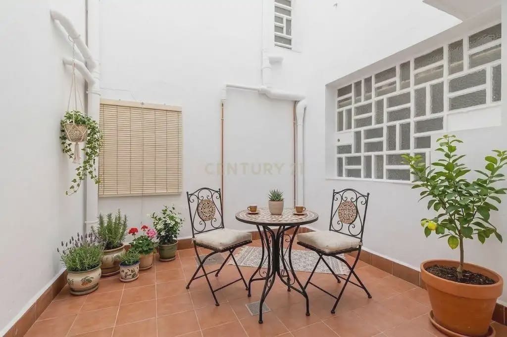 3 slaapkamer Flat te koop in Granada stad - € 170.000 (Ref: 9975973)