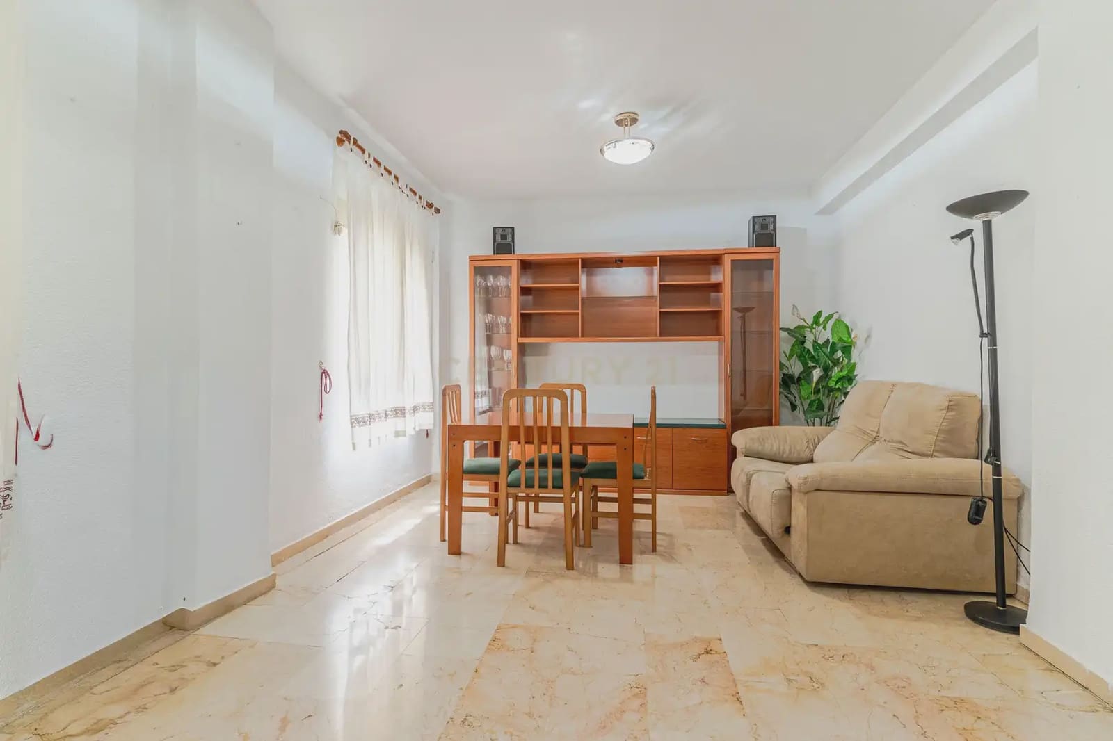 3 slaapkamer Flat te koop in Granada stad - € 170.000 (Ref: 9975973)