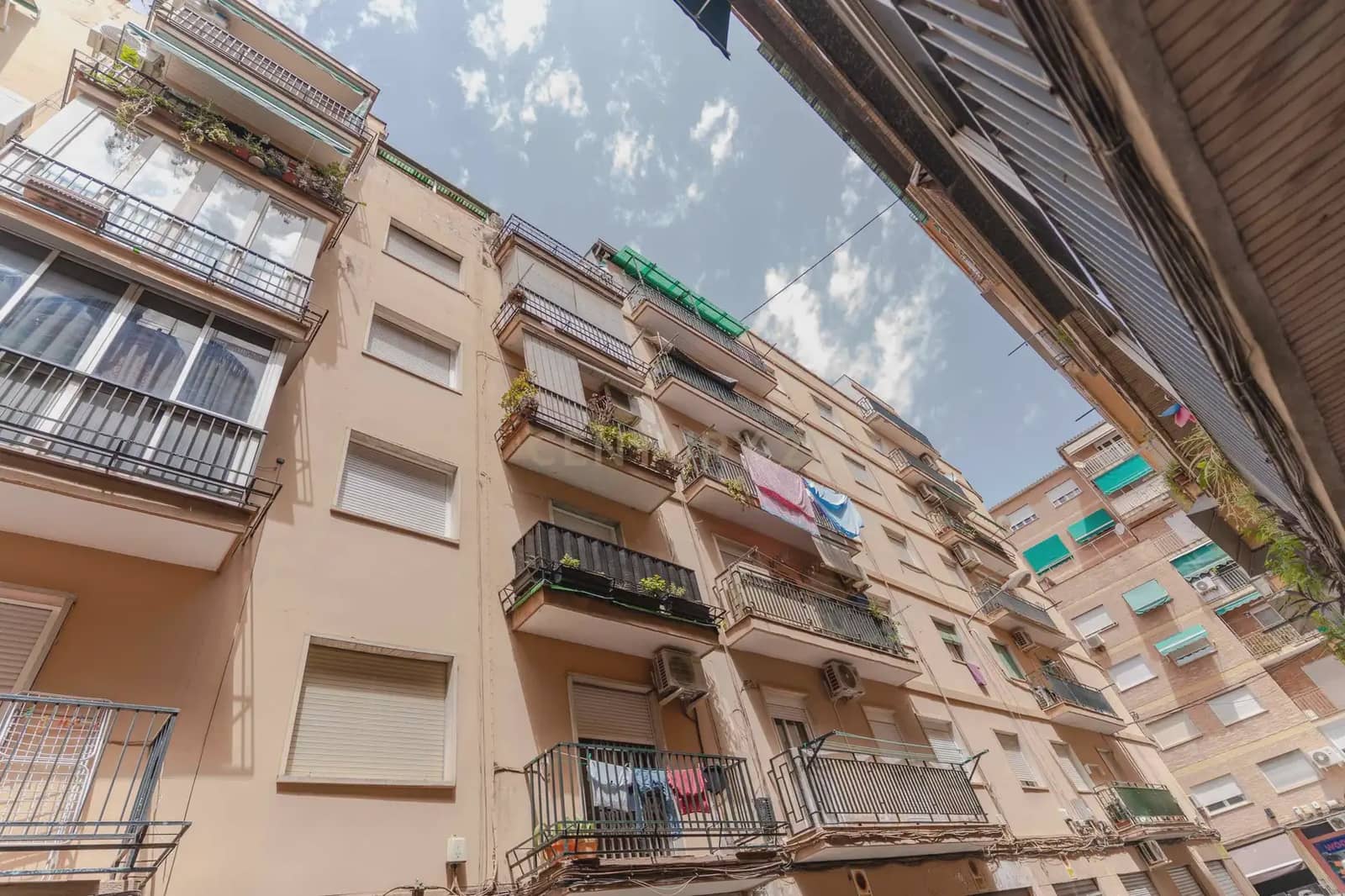 3 slaapkamer Flat te koop in Granada stad - € 170.000 (Ref: 9975973)