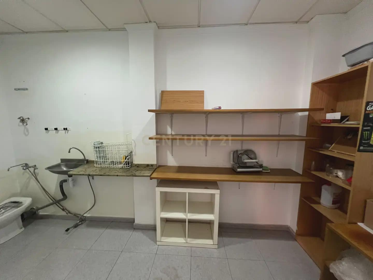 Local Comercial en Motril en venta - 60.000 € (Ref: 9977895)