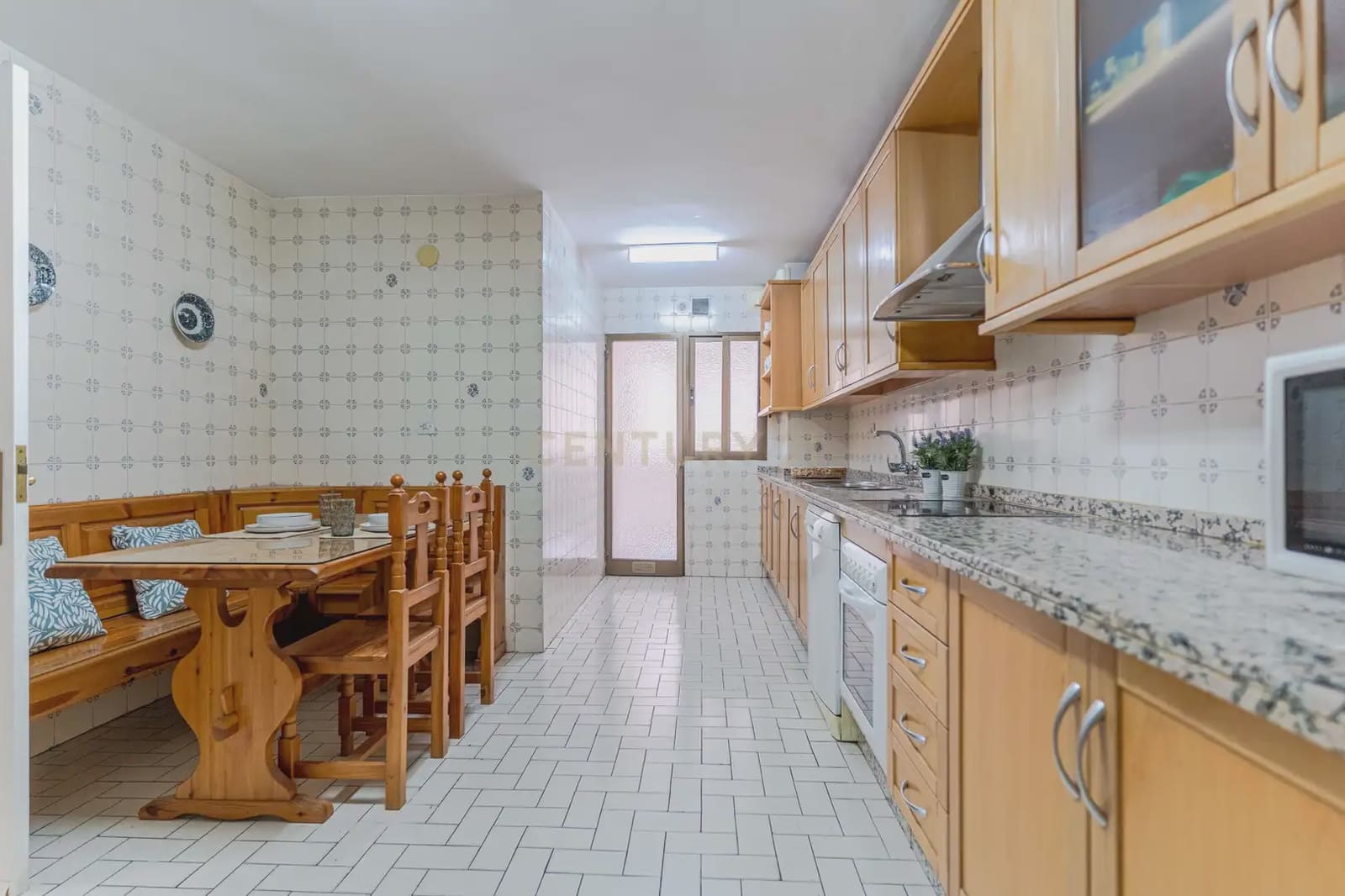 4 soveværelse Lejlighed til salg i Granada by - € 495.000 (Ref: 9983927)