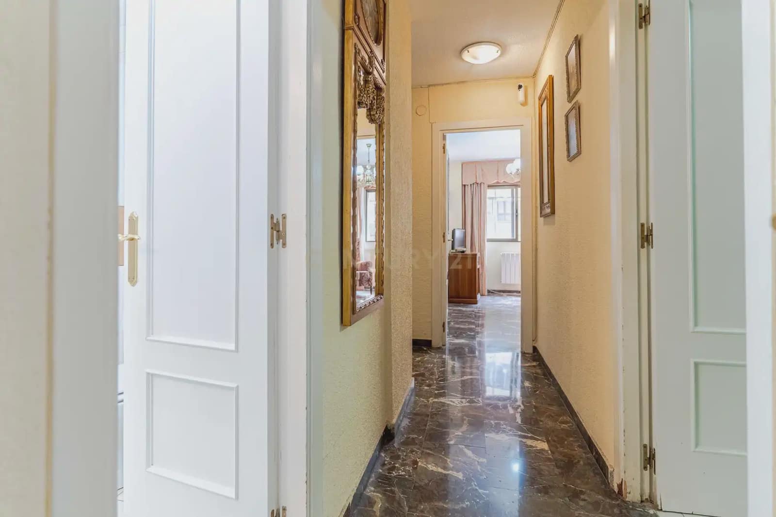 4 soveværelse Lejlighed til salg i Granada by - € 495.000 (Ref: 9983927)