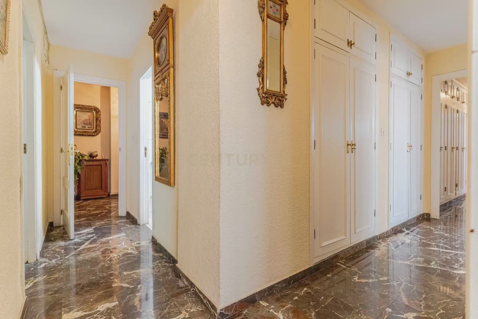 4 soveværelse Lejlighed til salg i Granada by - € 495.000 (Ref: 9983927)