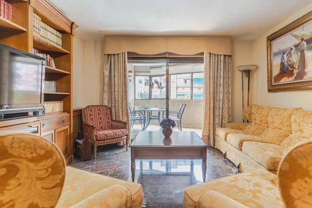 4 soveværelse Lejlighed til salg i Camino de Ronda - Rosaleda, Granada by - € 495.000 (Ref: 9983927)