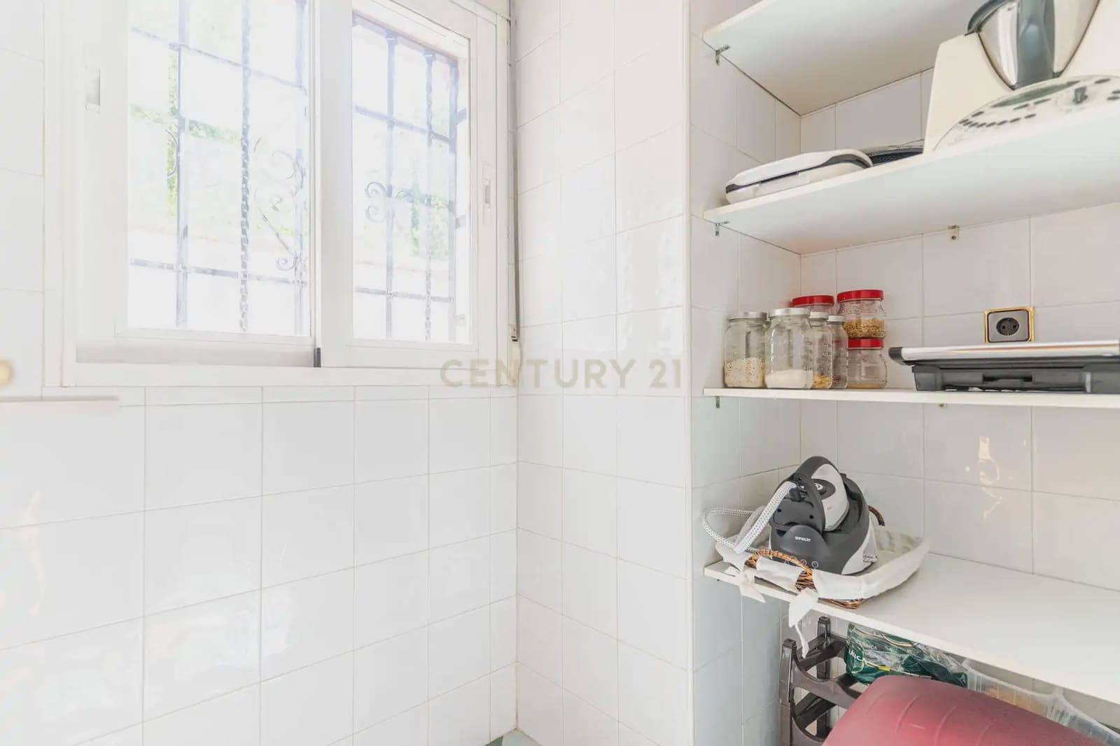3 slaapkamer Villa te koop in Alfacar met zwembad garage - € 339.000 (Ref: 9984240)