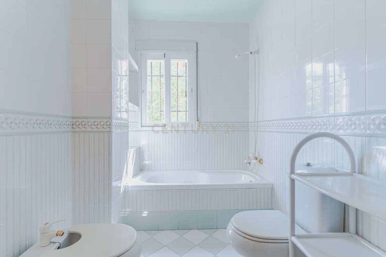 3 slaapkamer Villa te koop in Alfacar met zwembad garage - € 339.000 (Ref: 9984240)
