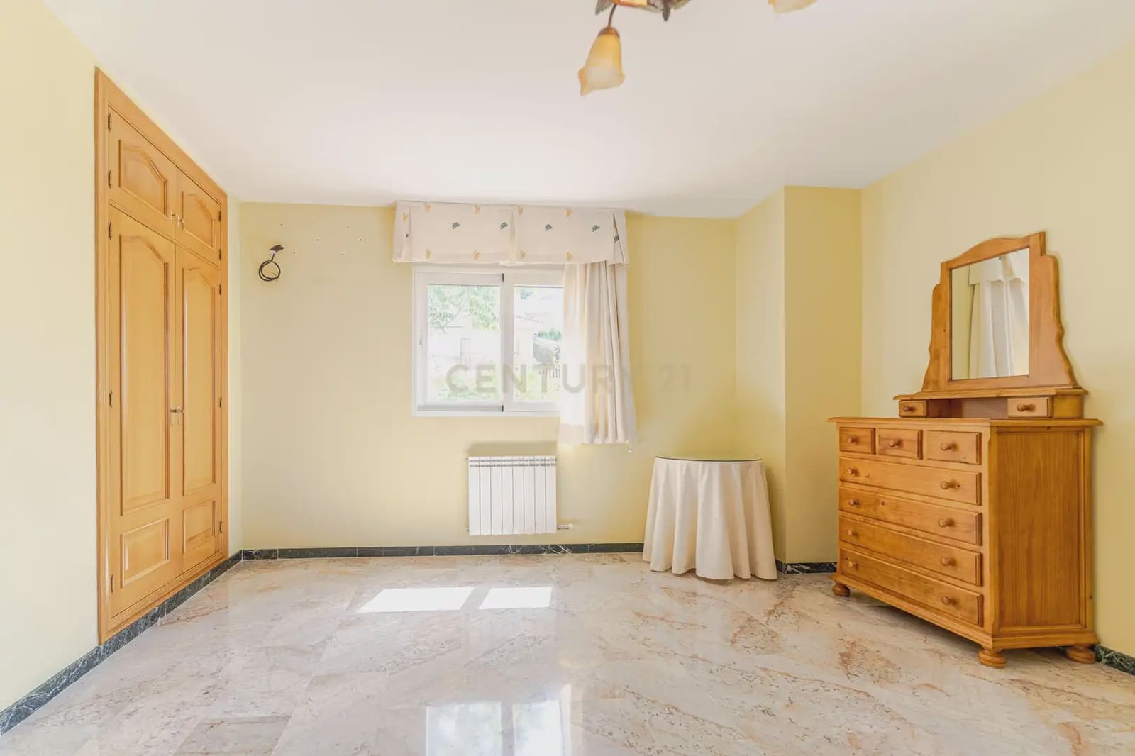 3 slaapkamer Villa te koop in Alfacar met zwembad garage - € 339.000 (Ref: 9984240)