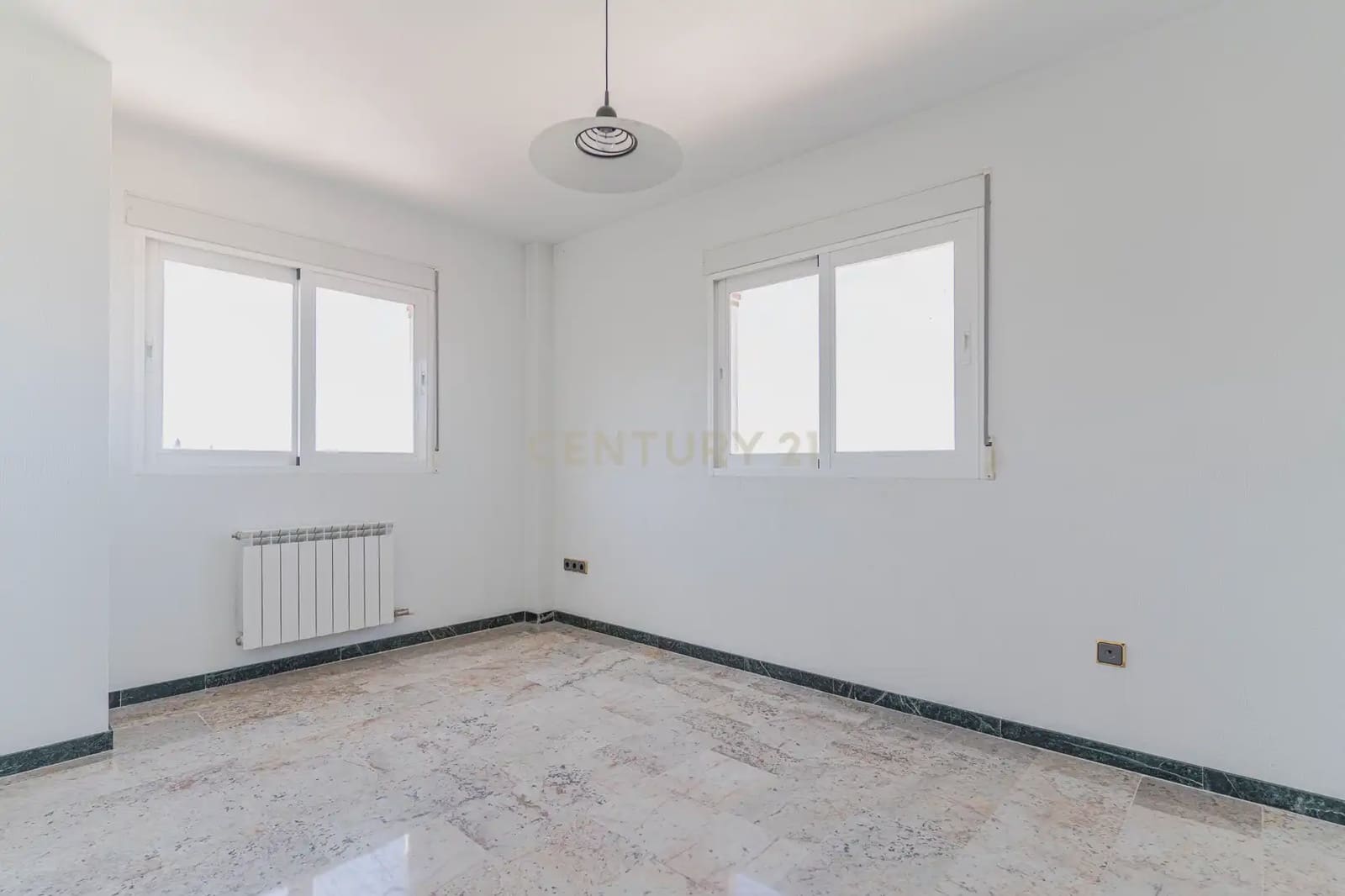 3 slaapkamer Villa te koop in Alfacar met zwembad garage - € 339.000 (Ref: 9984240)