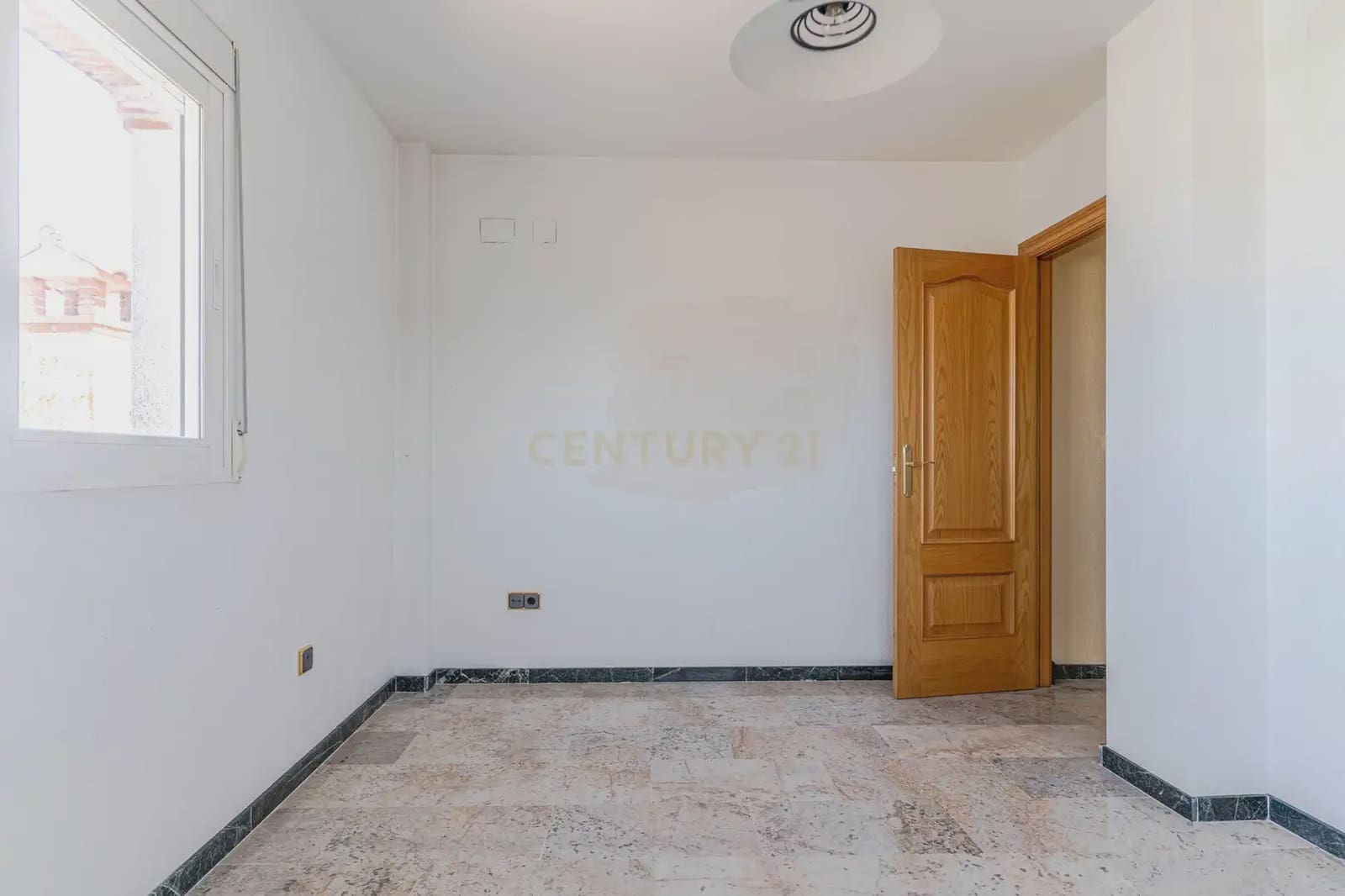 3 slaapkamer Villa te koop in Alfacar met zwembad garage - € 339.000 (Ref: 9984240)