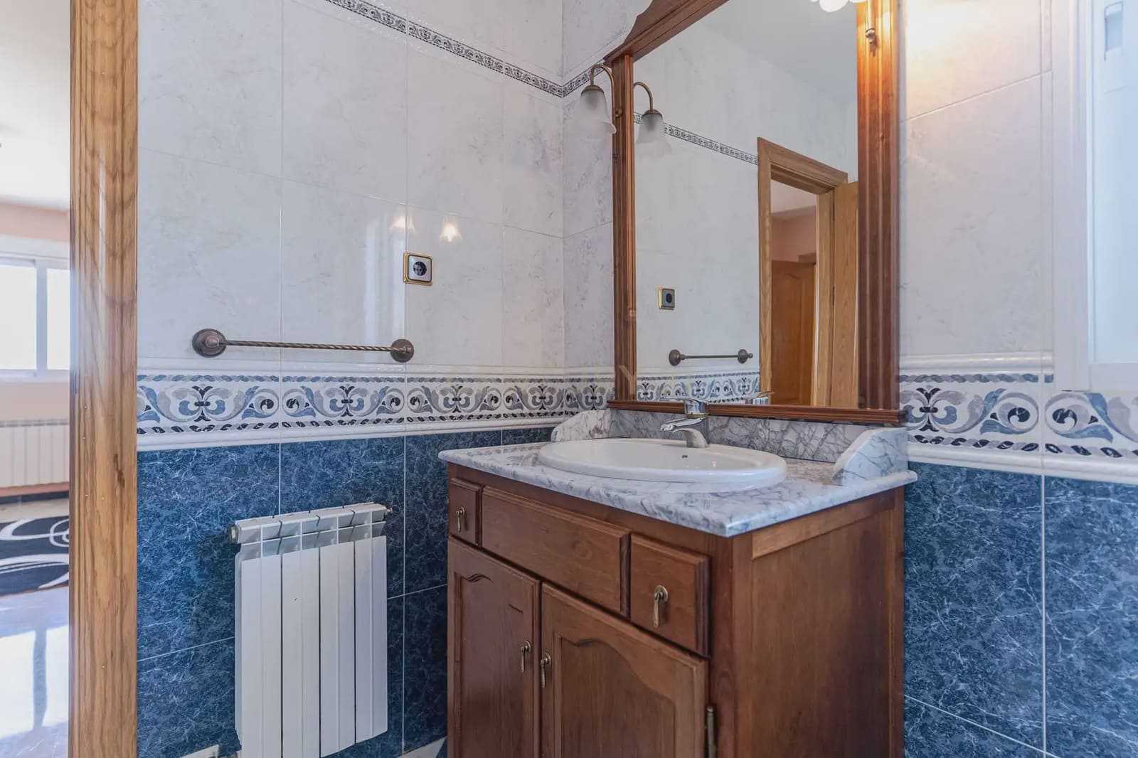 3 slaapkamer Villa te koop in Alfacar met zwembad garage - € 339.000 (Ref: 9984240)